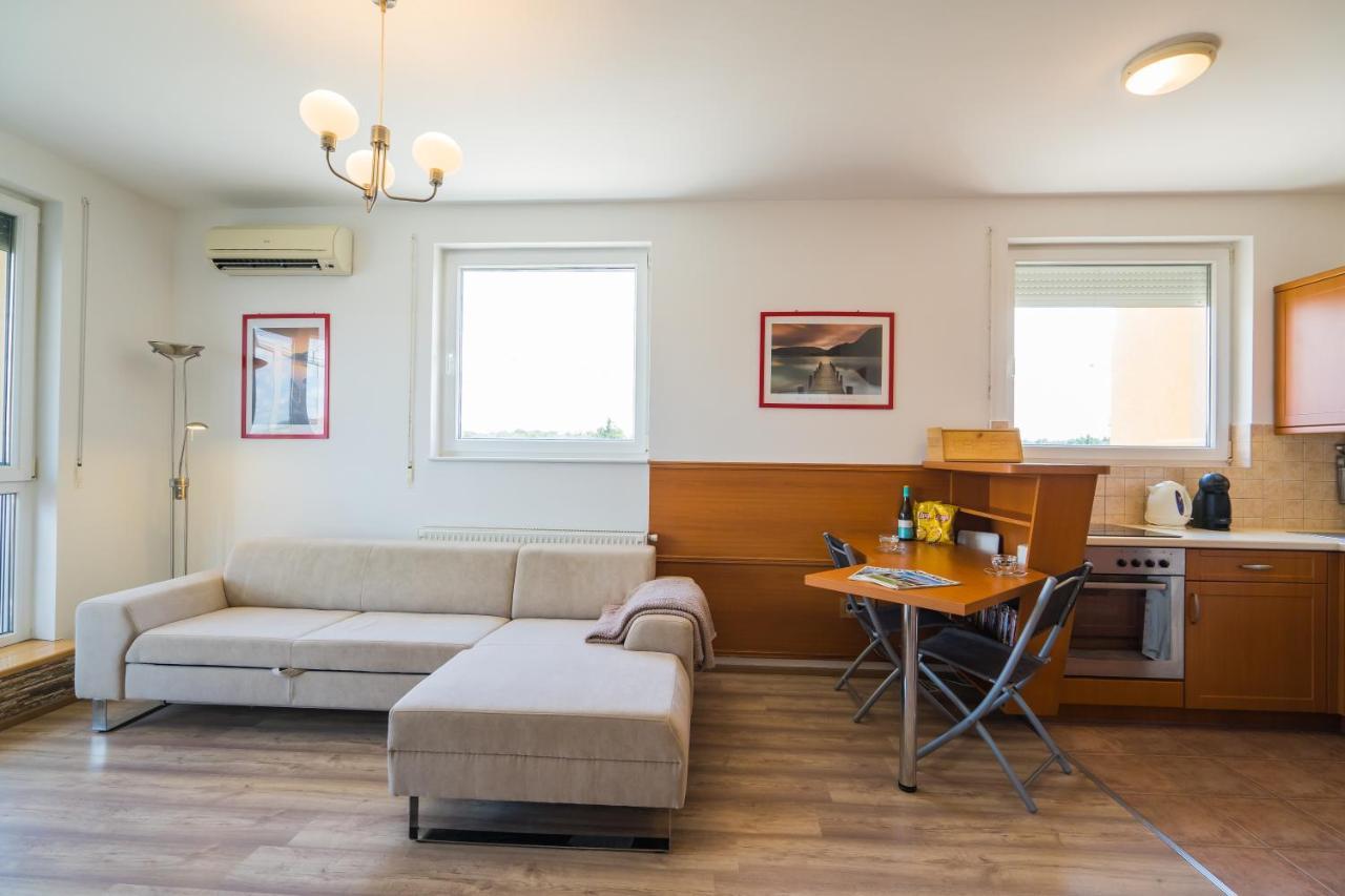 Myflat All-Season Apartment Siofok Luaran gambar